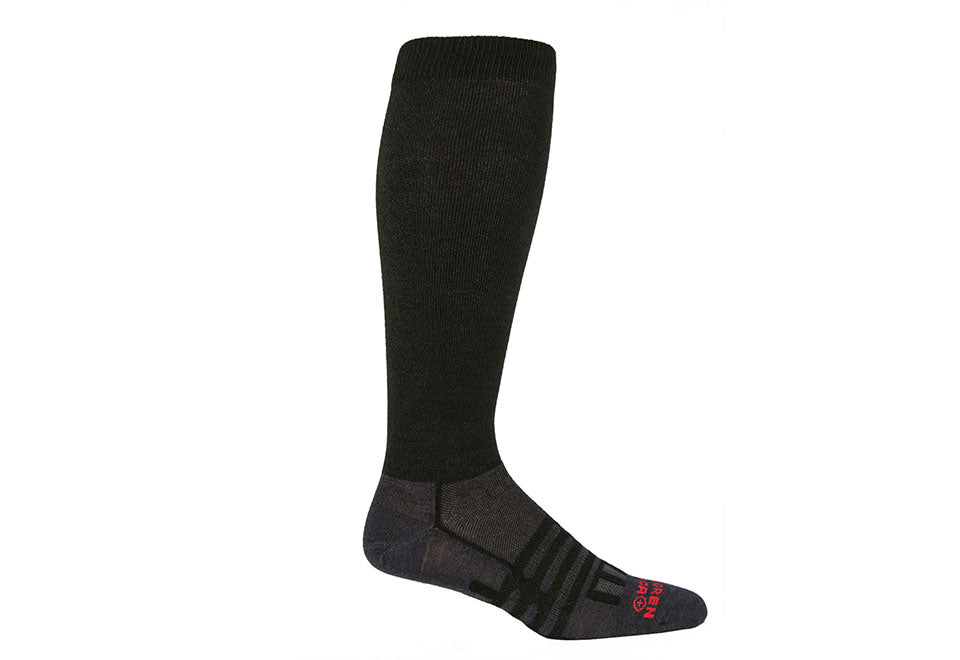 Traveler’s Compression Socks - image 4