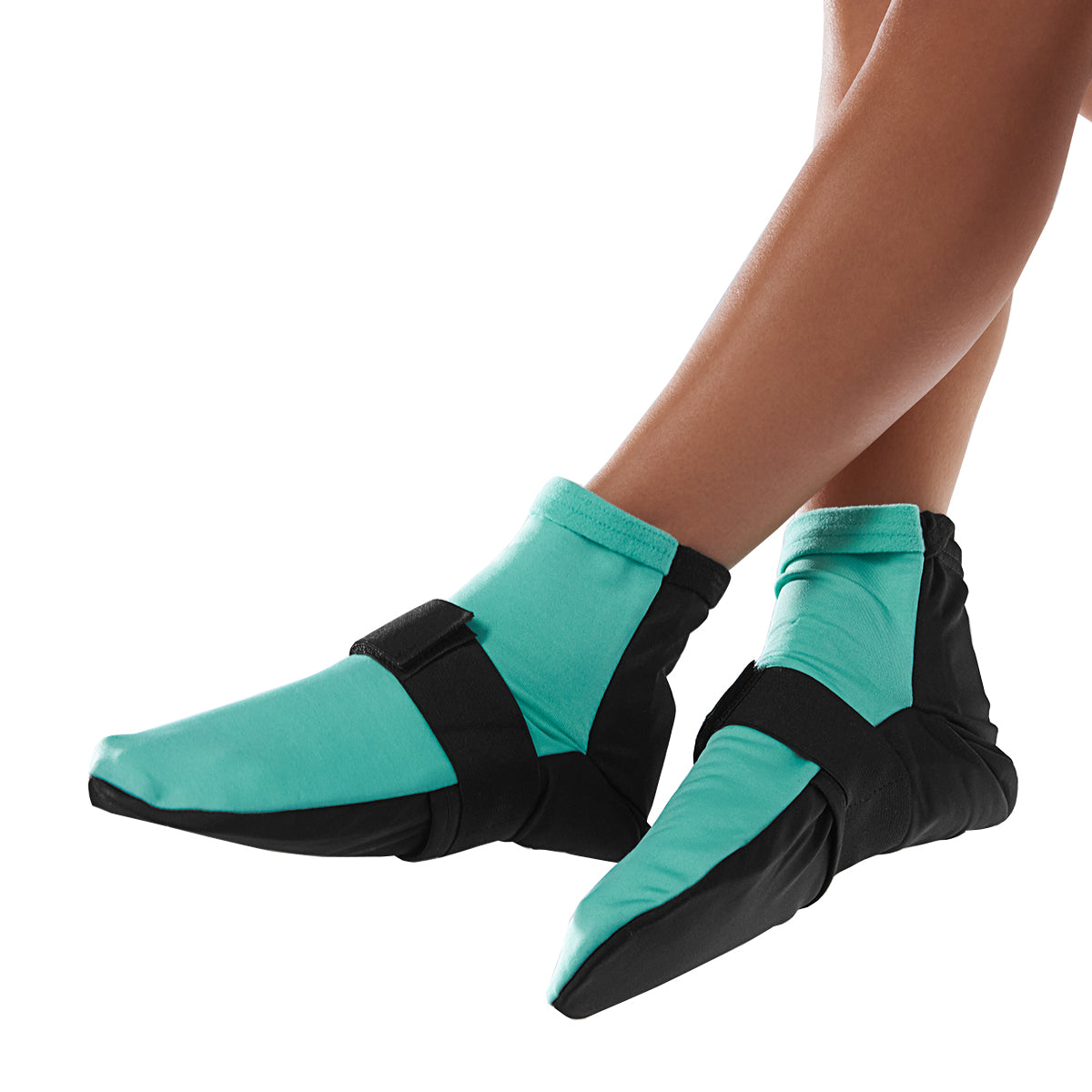 Hot and Cold Pain Relieving Gel Socks by Sharper Image - image 2