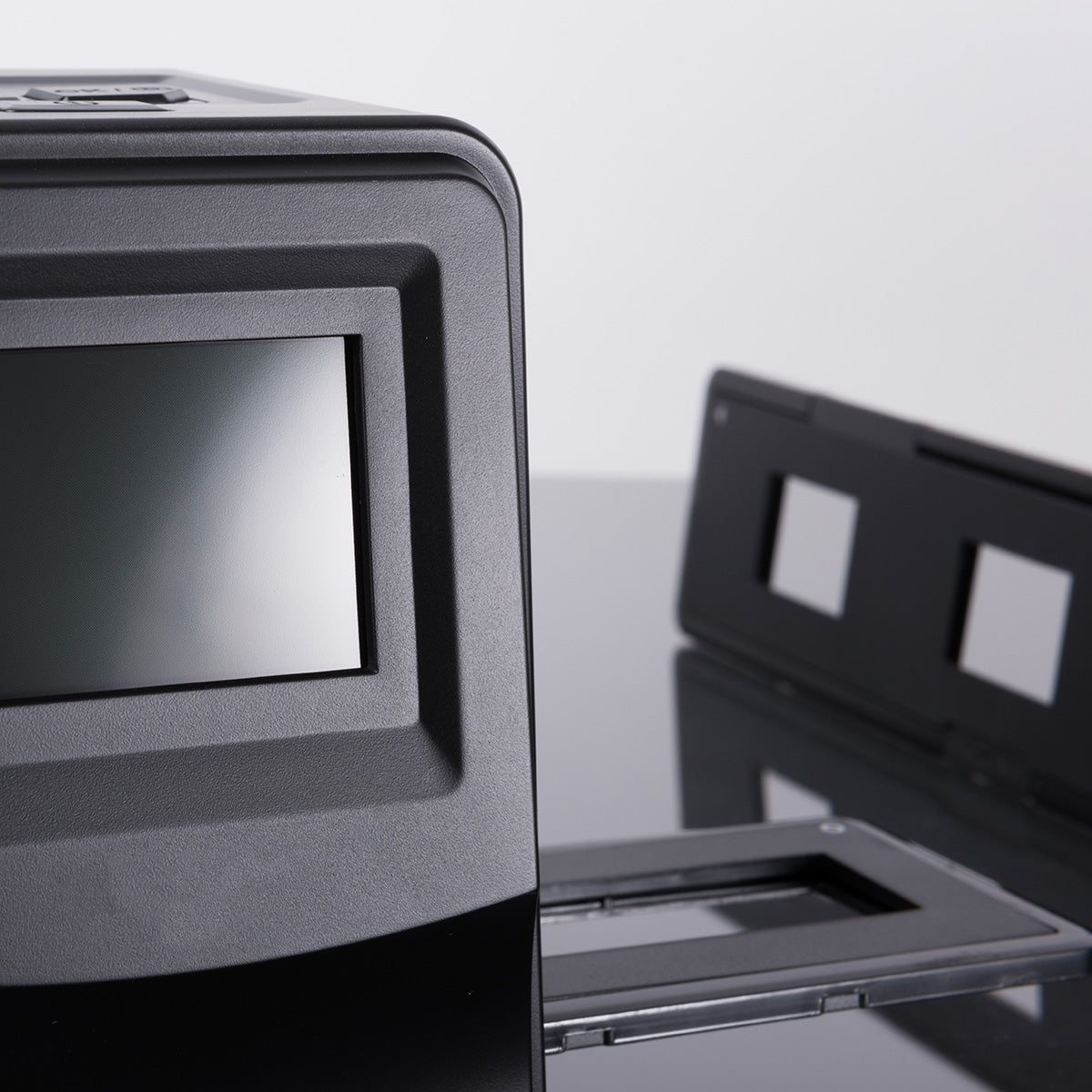Slide and Negative Media Converter by Sharper Image - image 5