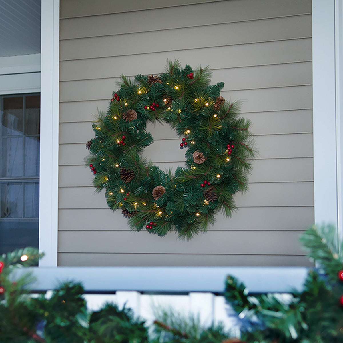 30'' Cordless Pre-Lit Indoor/Outdoor Wreath - image 2