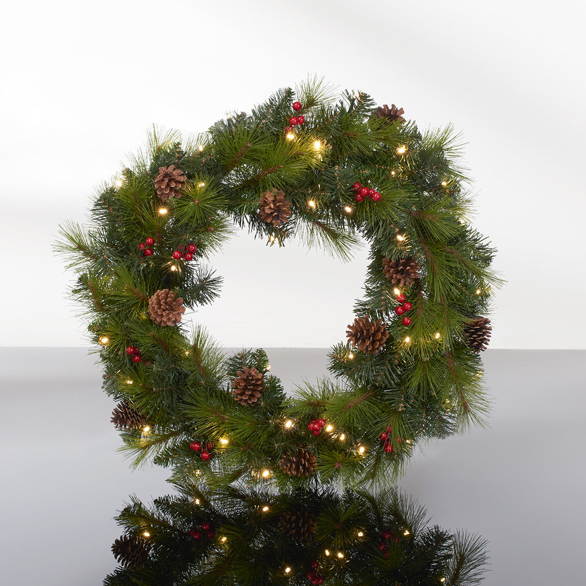 30'' Cordless Pre-Lit Indoor/Outdoor Wreath - image 3