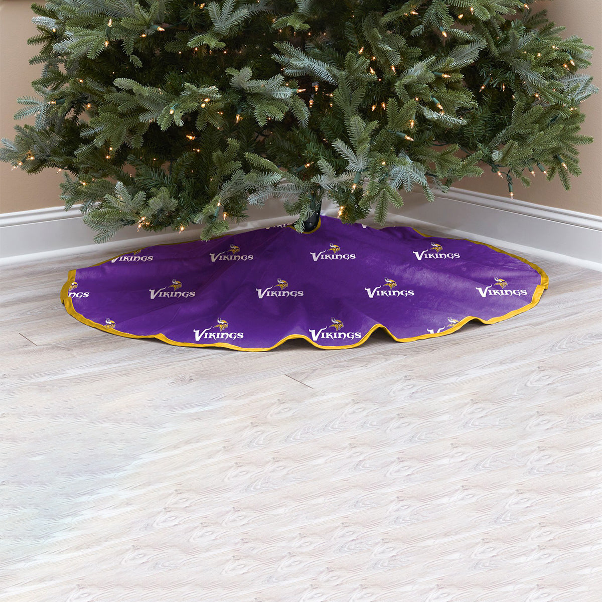 NFL Tree Skirt - image 9
