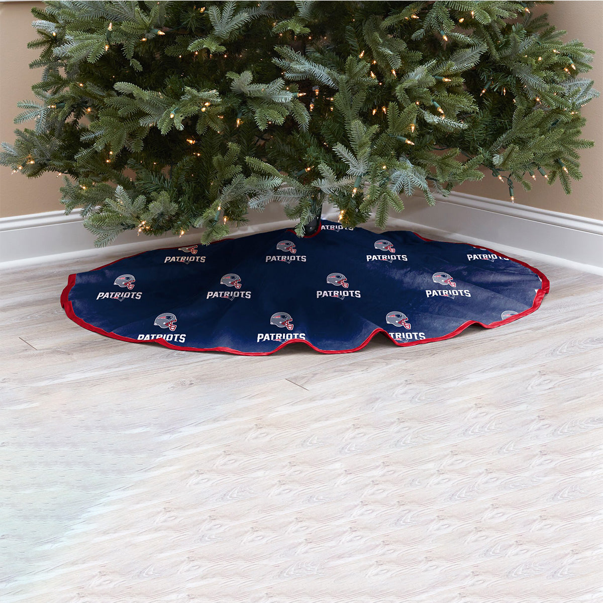 NFL Tree Skirt - image 10