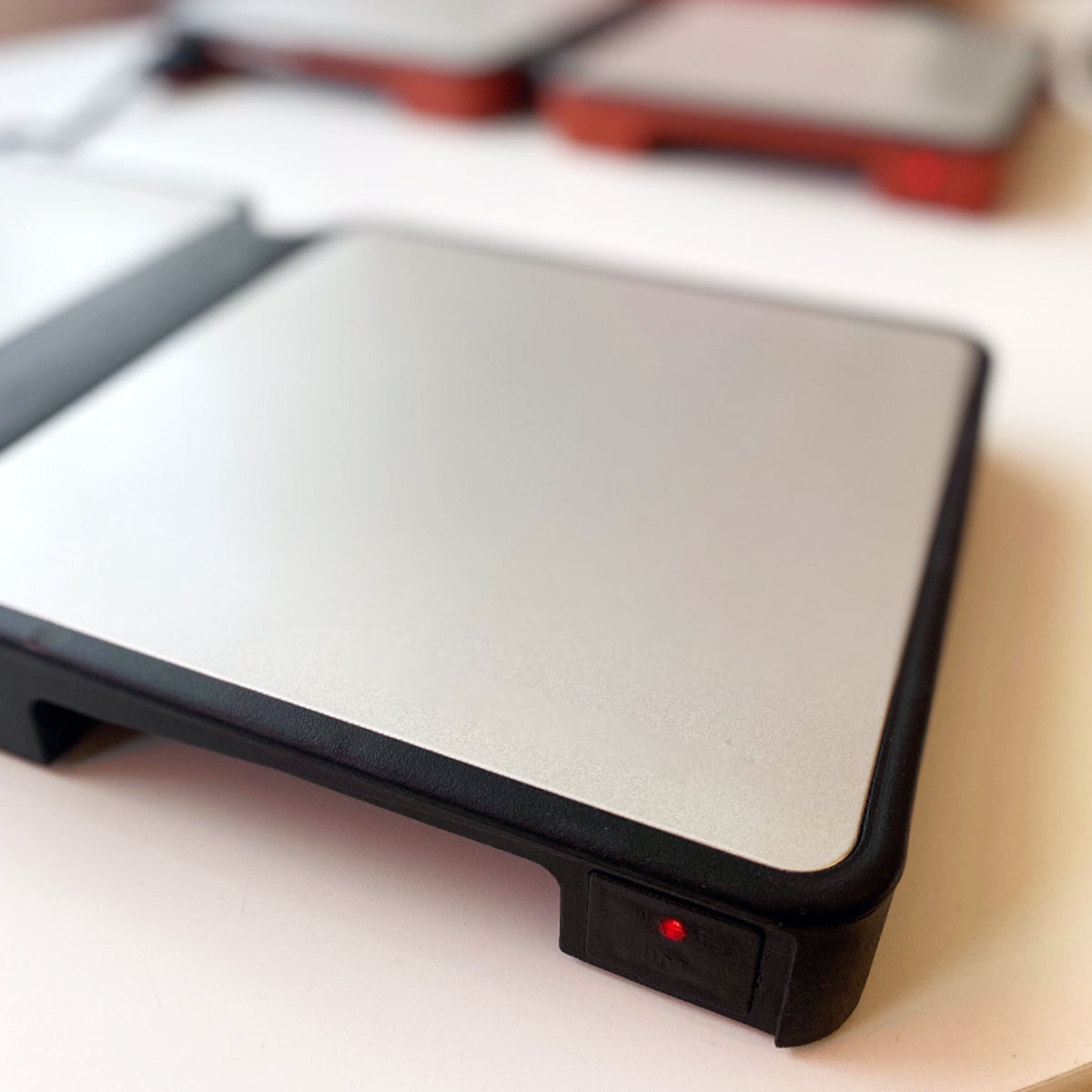 Foldable Warming Tray - image 8