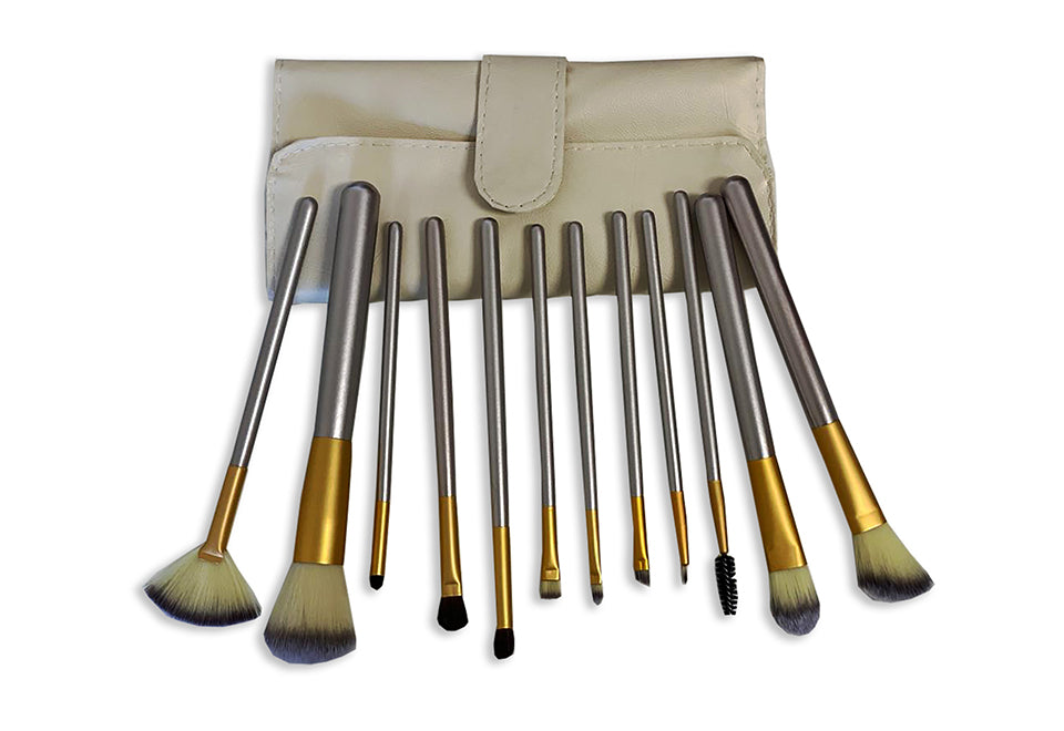 Make Up Brush Cleaner With Brush Set - image 3