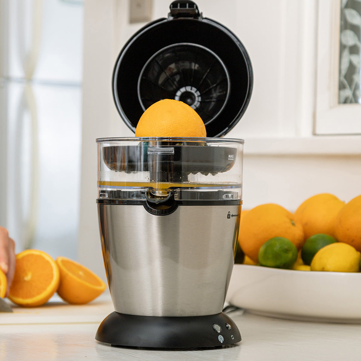 Hands Free Citrus Juicer - image 3