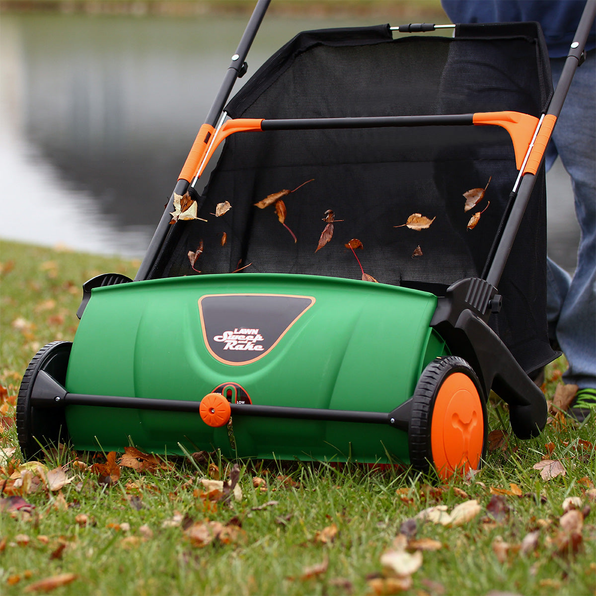 26'' Push Lawn Sweeper
