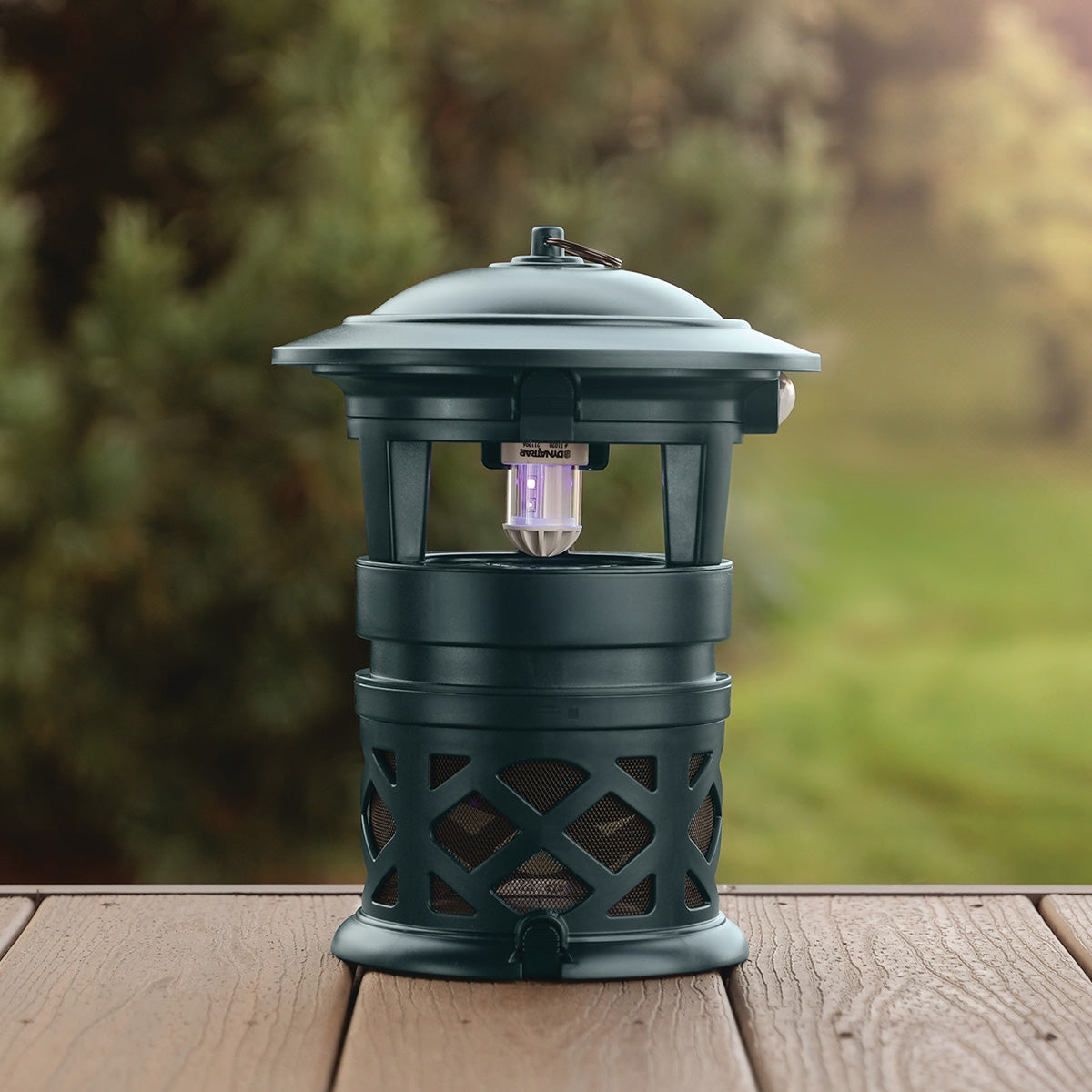 Luxe Half-Acre Flying Insect and Mosquito Trap - image 2