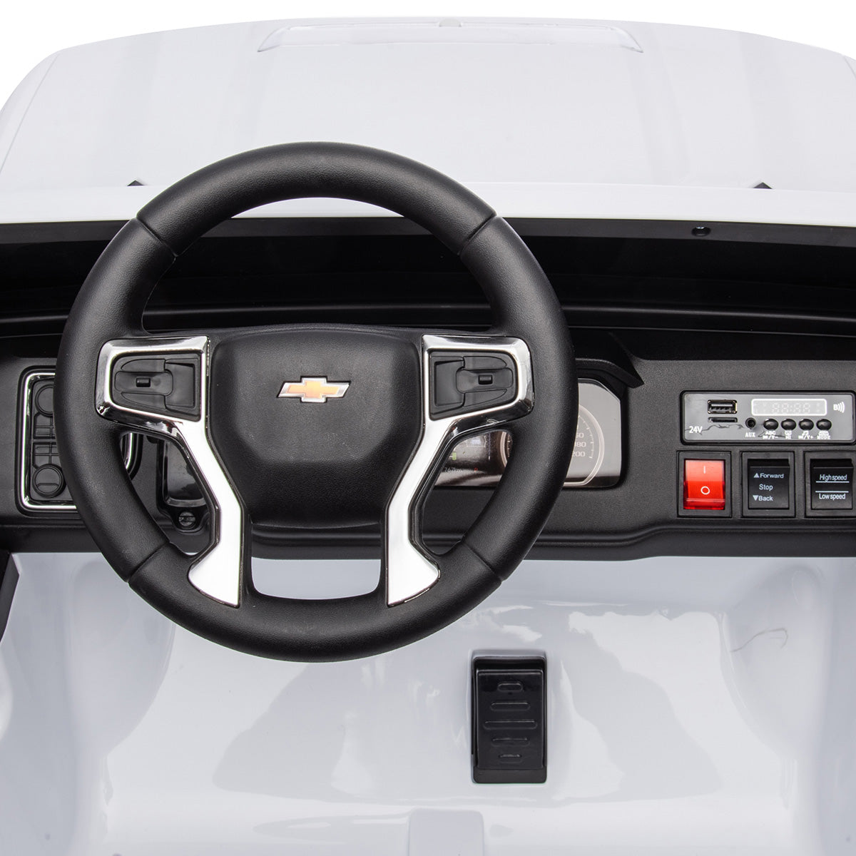 24V 4x4 Chevrolet Silverado Ride-On Truck - image 8