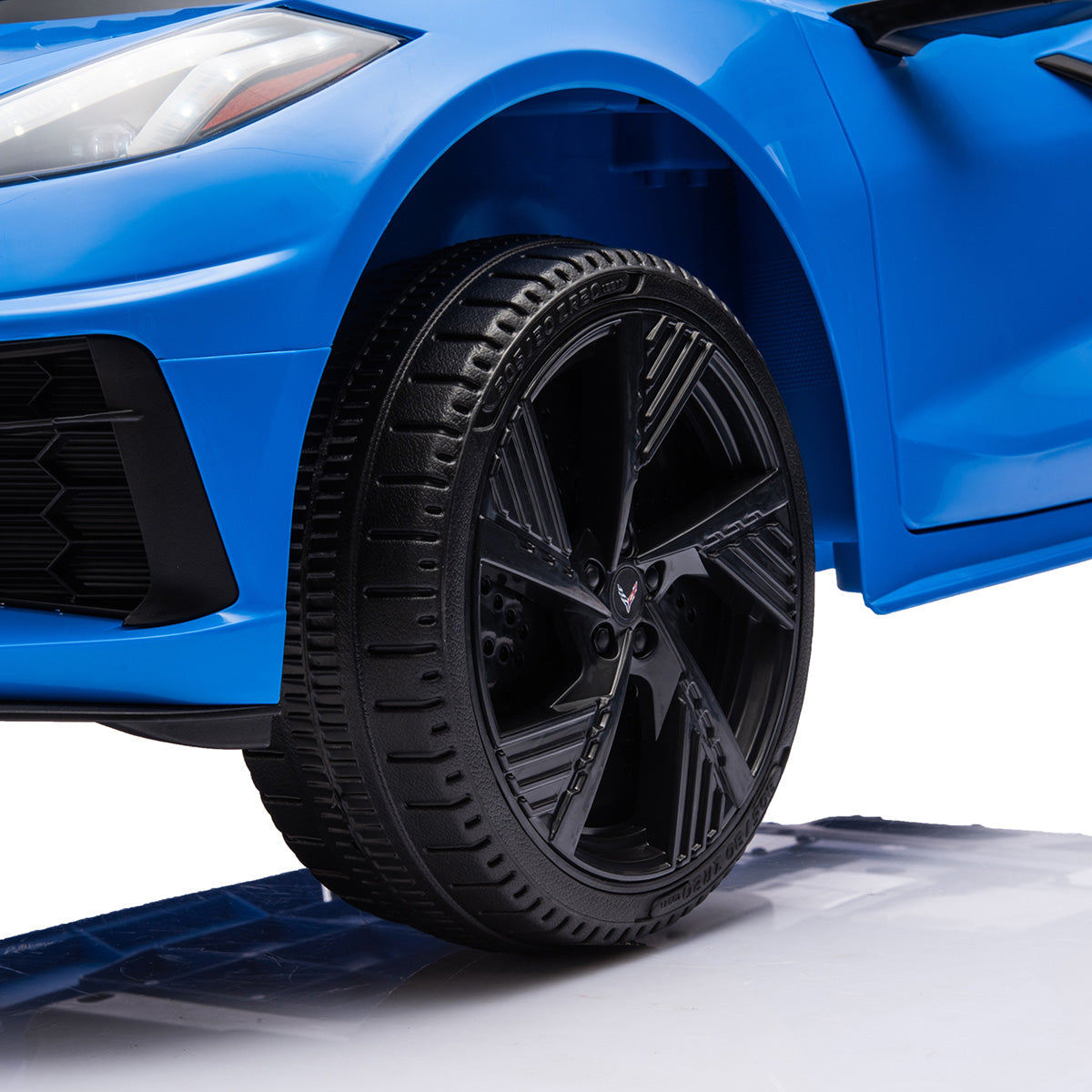 12V Chevrolet Corvette C8 Stingray Ride-On Car - image 9