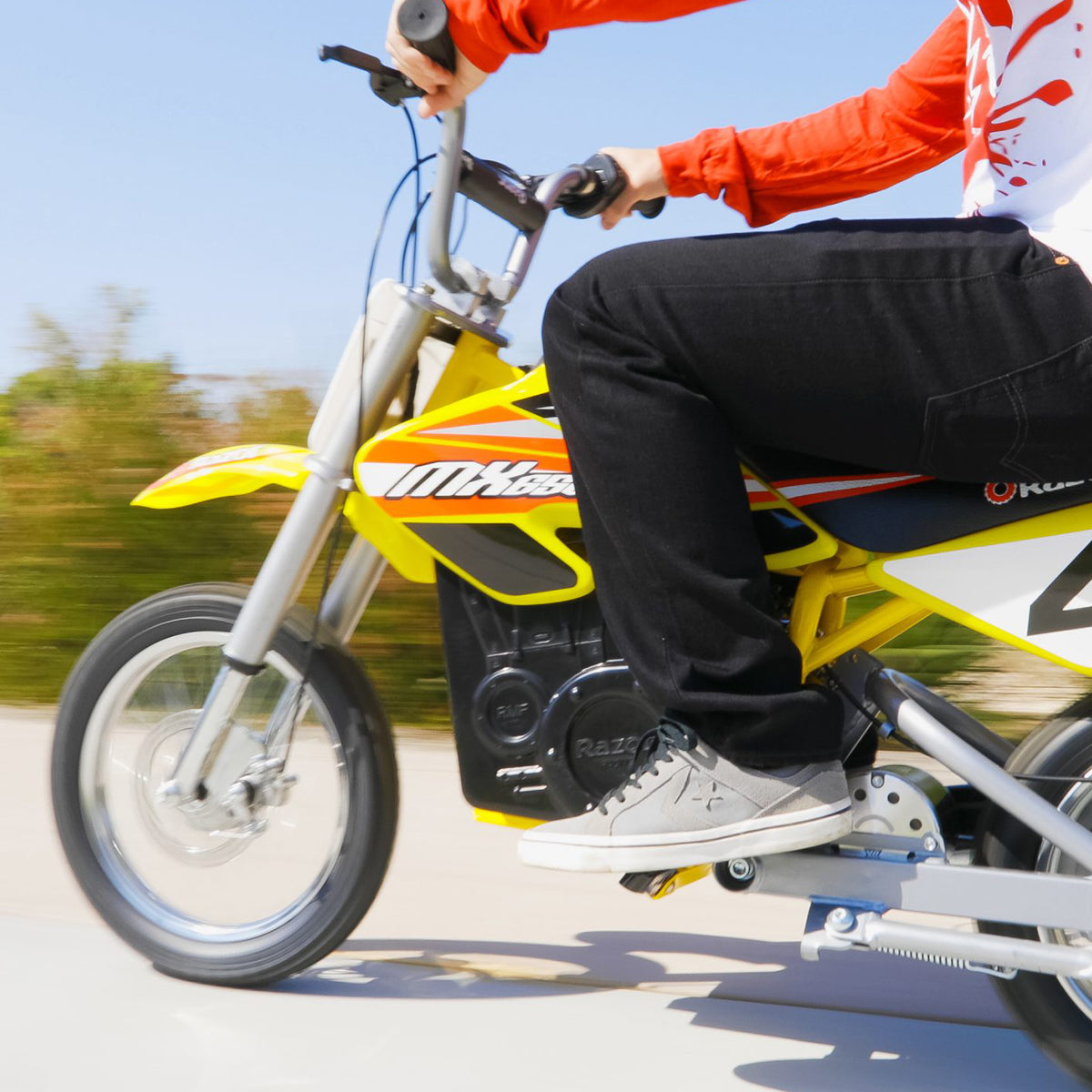 Razor MX650 Dirt Rocket - image 2