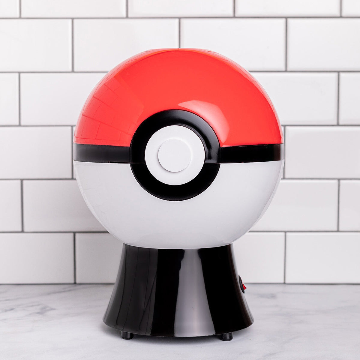 Pokémon Poké Ball Popcorn Maker - image 2