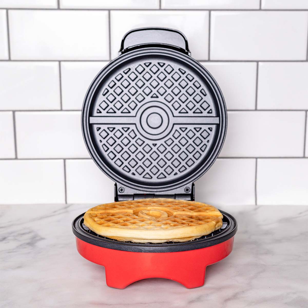 Pokémon Poké Ball Round Waffle Maker - image 2