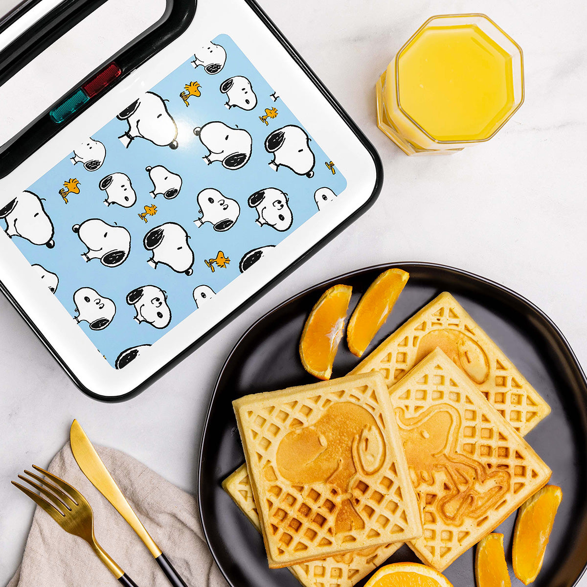 Peanuts Snoopy and Woodstock Double-Square Waffle Maker