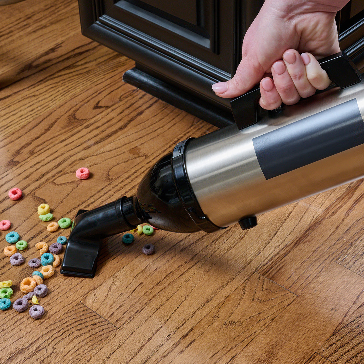 Professional Cordless Utility Vacuum - image 24