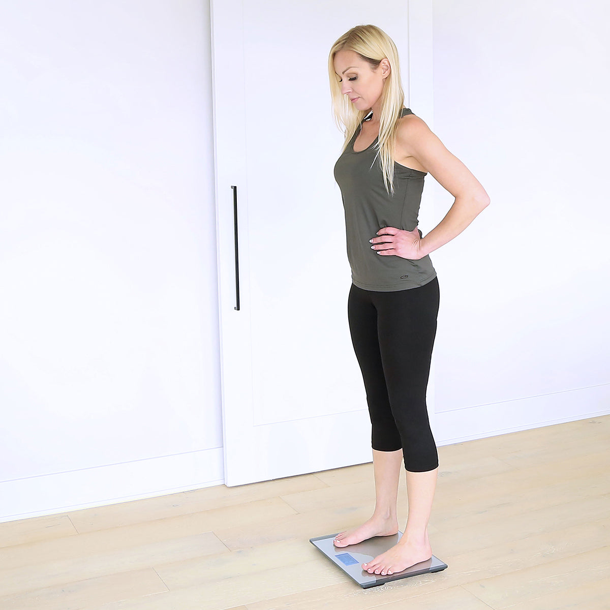 Wide Body Glass Bathroom Scale - image 7