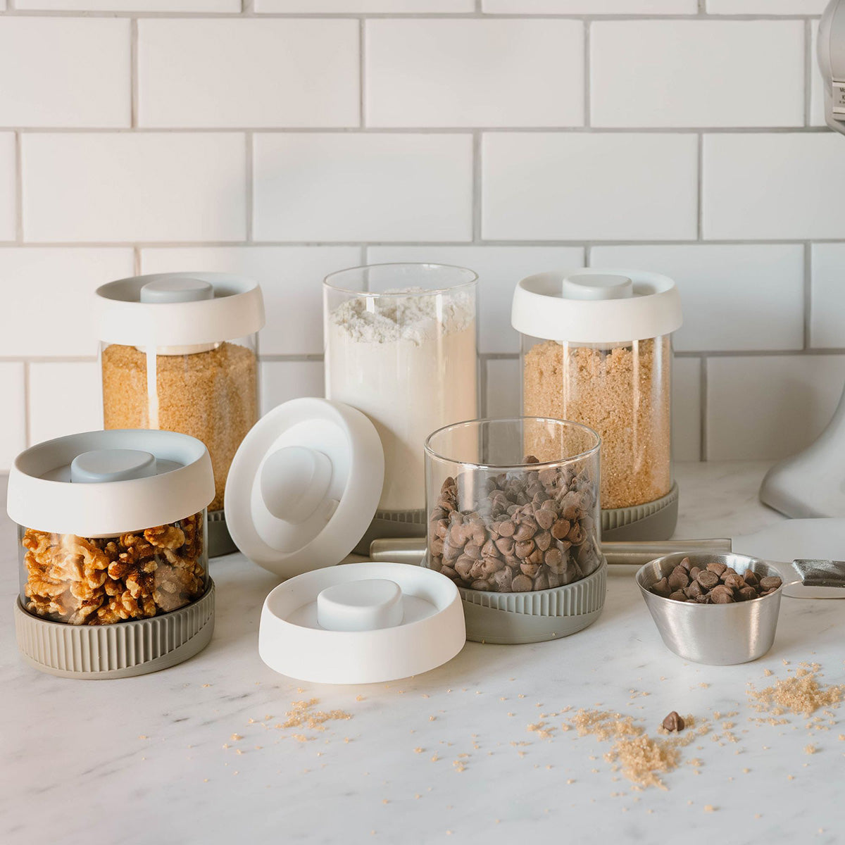 5-Piece Glass Vacuum Storage Containers - image 3