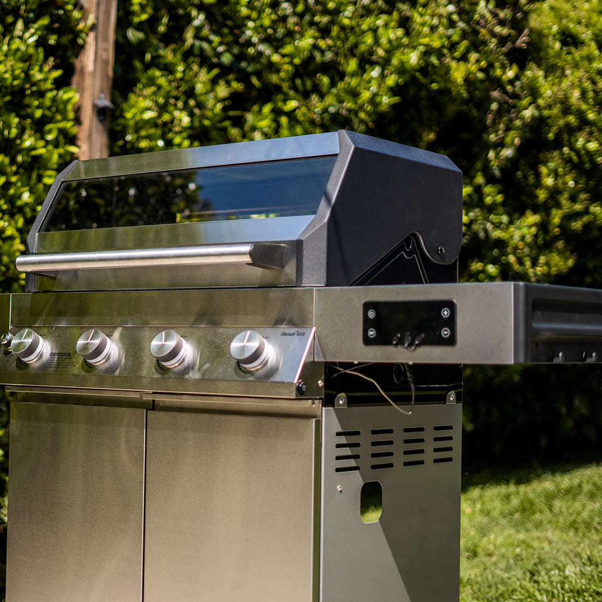 450 sq. in. Smart Grill with Clearview Lid - image 21