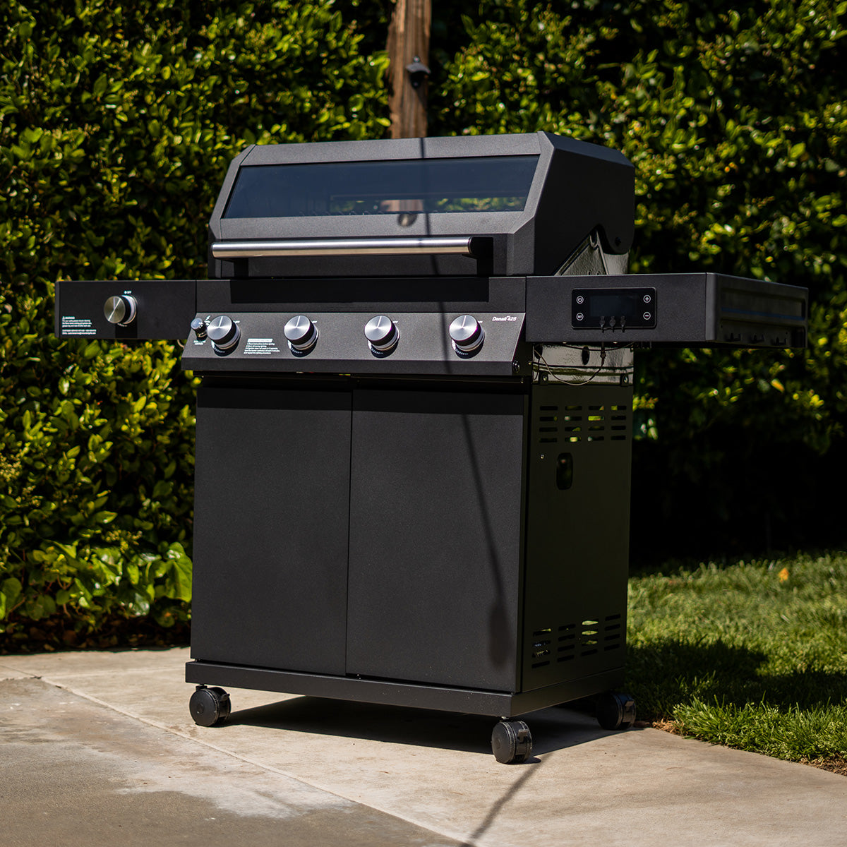 510 sq. in. Smart Grill with Clearview Lid - image 22