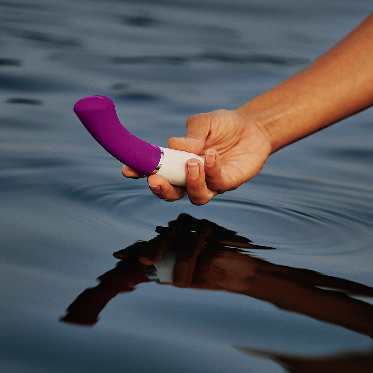 Lelo Gigi 3 Personal Massager - image 2