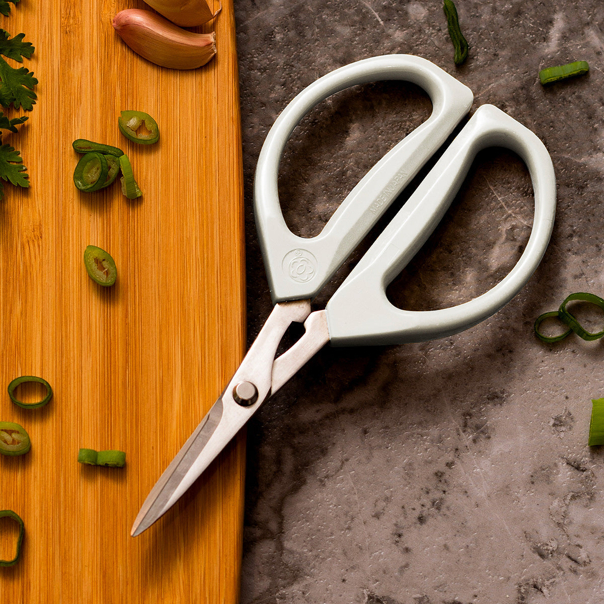2-Pack Kitchen Scissors - image 5
