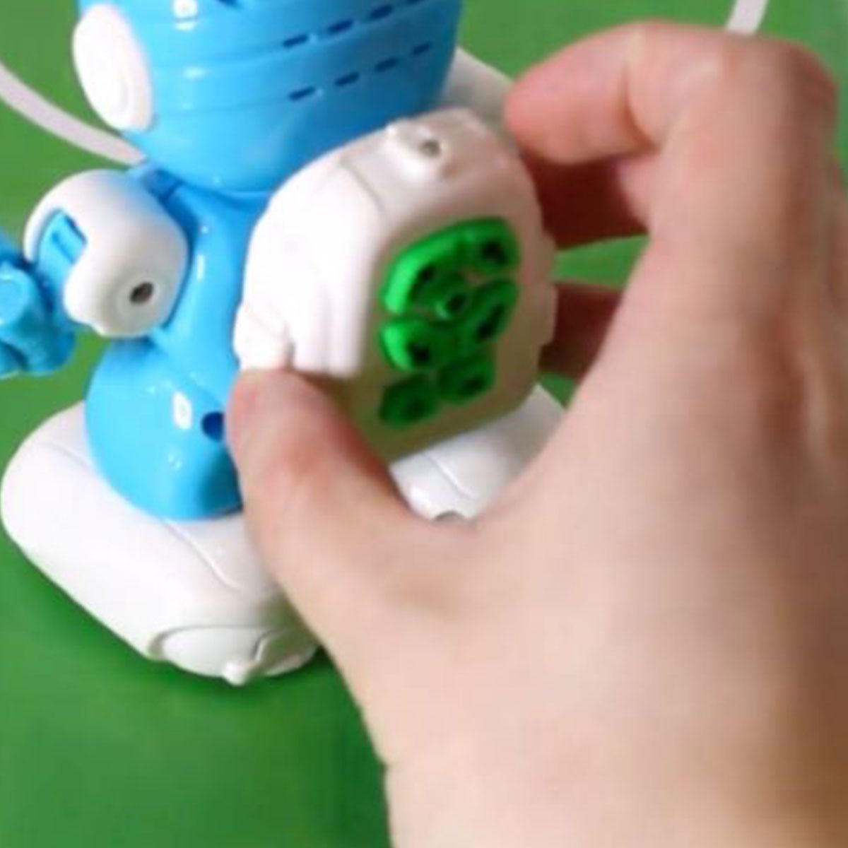 2-Player RC Soccer Robots - image 7