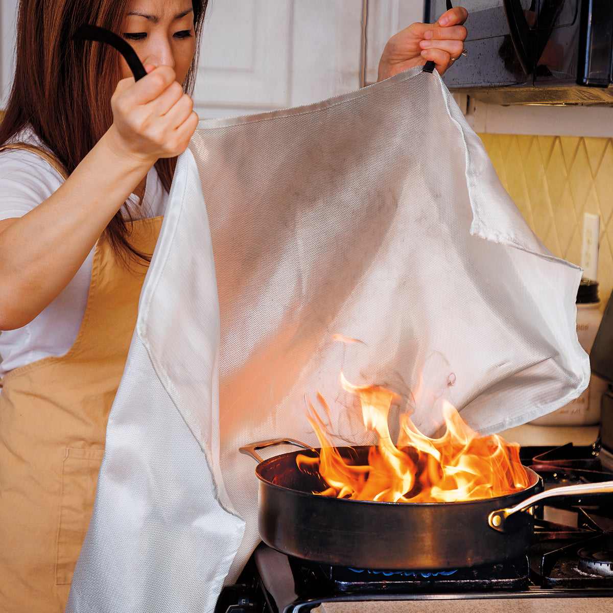 Fire Extinguisher Blanket - image 5