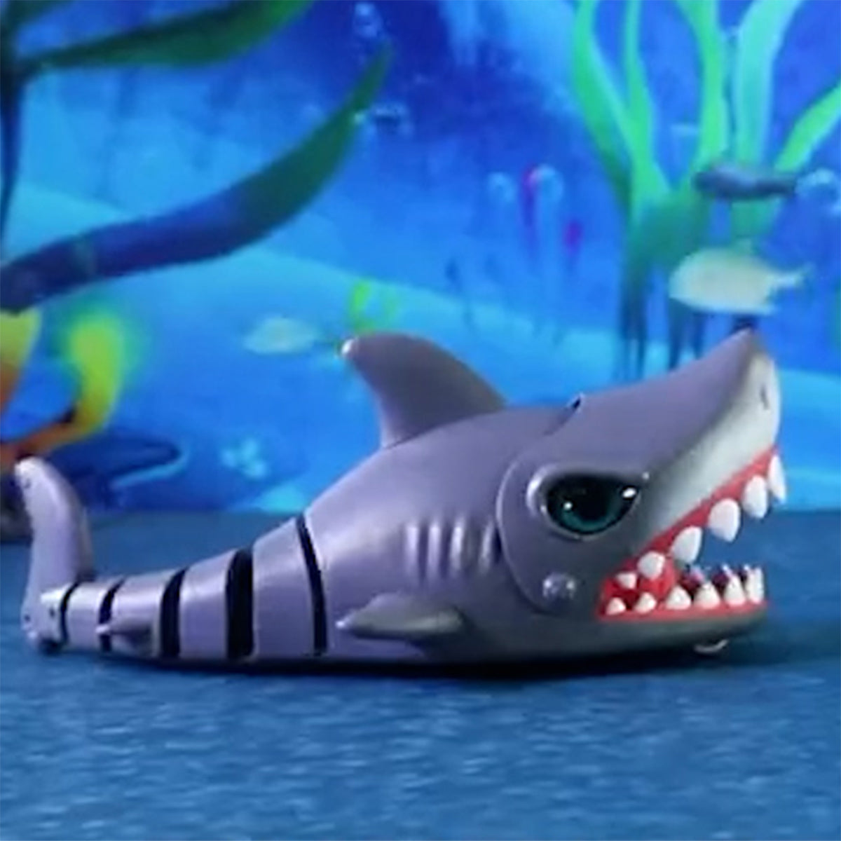 RC Crazy Shark - image 2