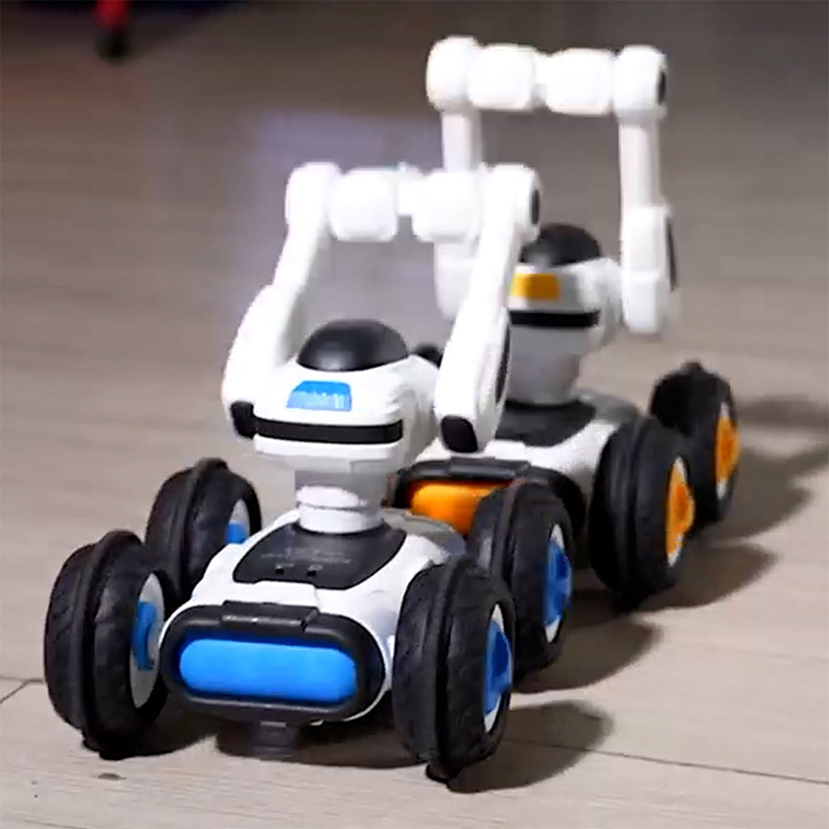 Hammer Battle Bots (Set of 2) - image 2