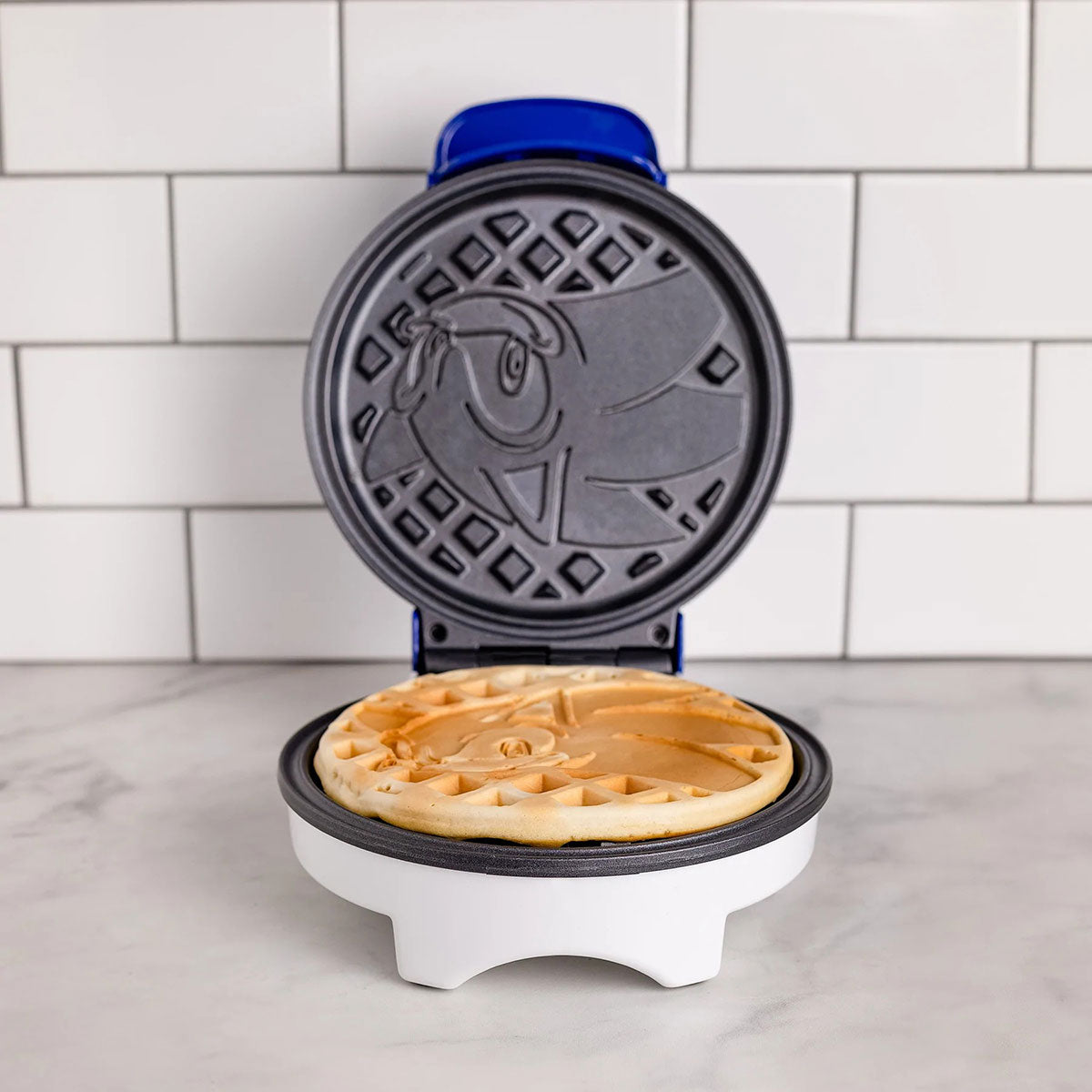 Sonic the Hedgehog Waffle Maker - image 4