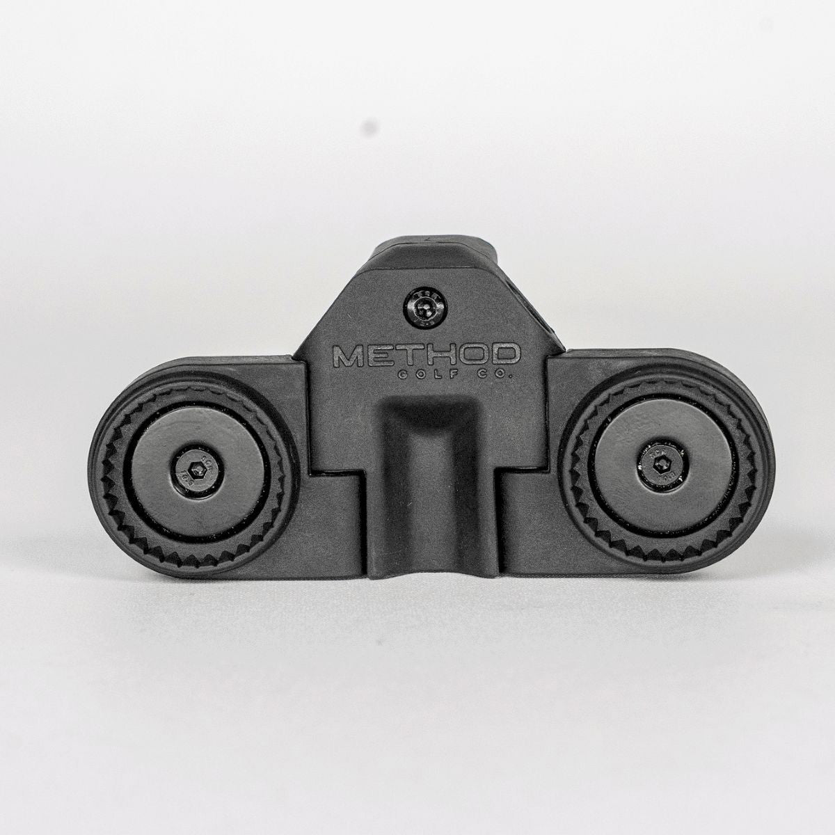 Magnetic Gear Hub for Golf Bags - image 3