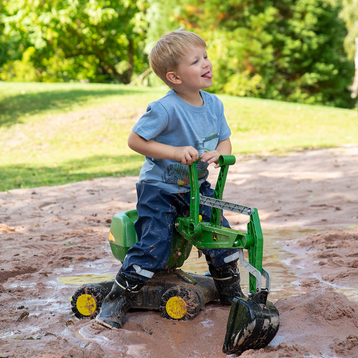 John Deere Ride-On Digger - image 6