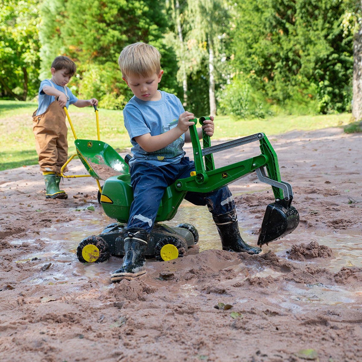 John Deere Ride-On Digger - image 9