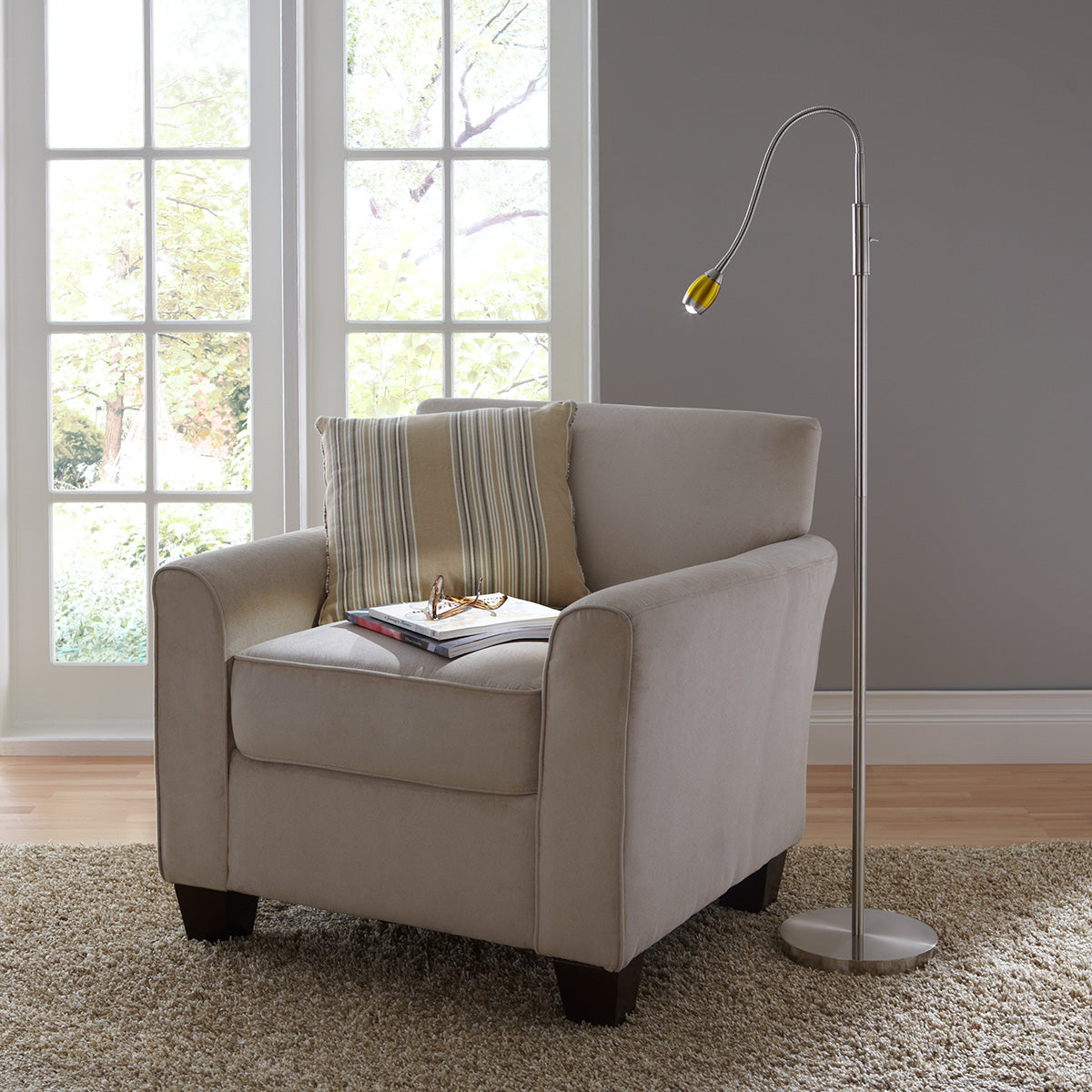 Focused Beam Natural Light Floor Lamp - image 3