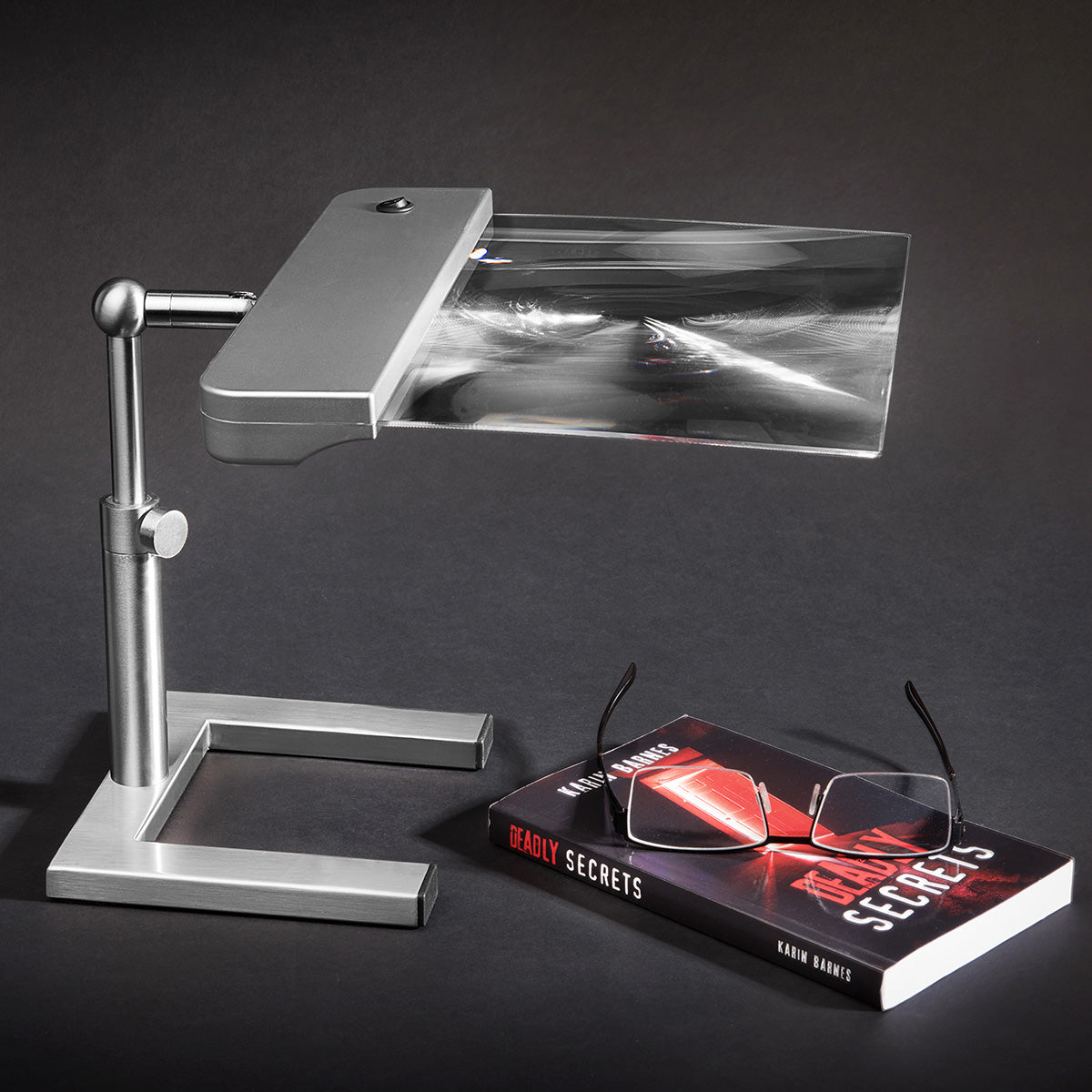 Full-Page Cordless Desk Magnifier