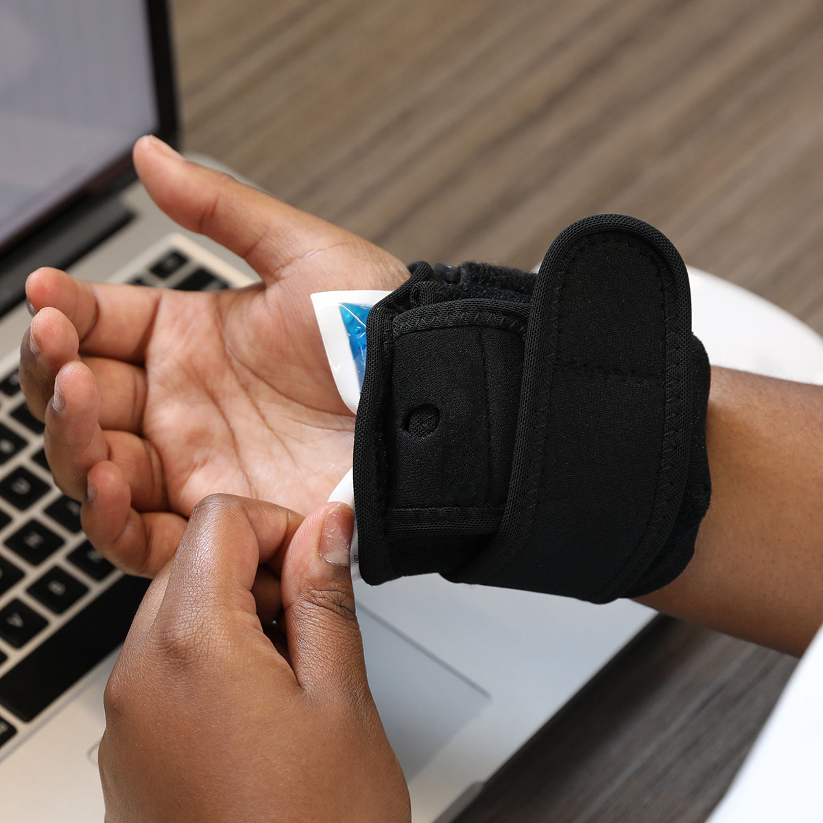 Vibrating Ice Pack Pain Relievers - image 4