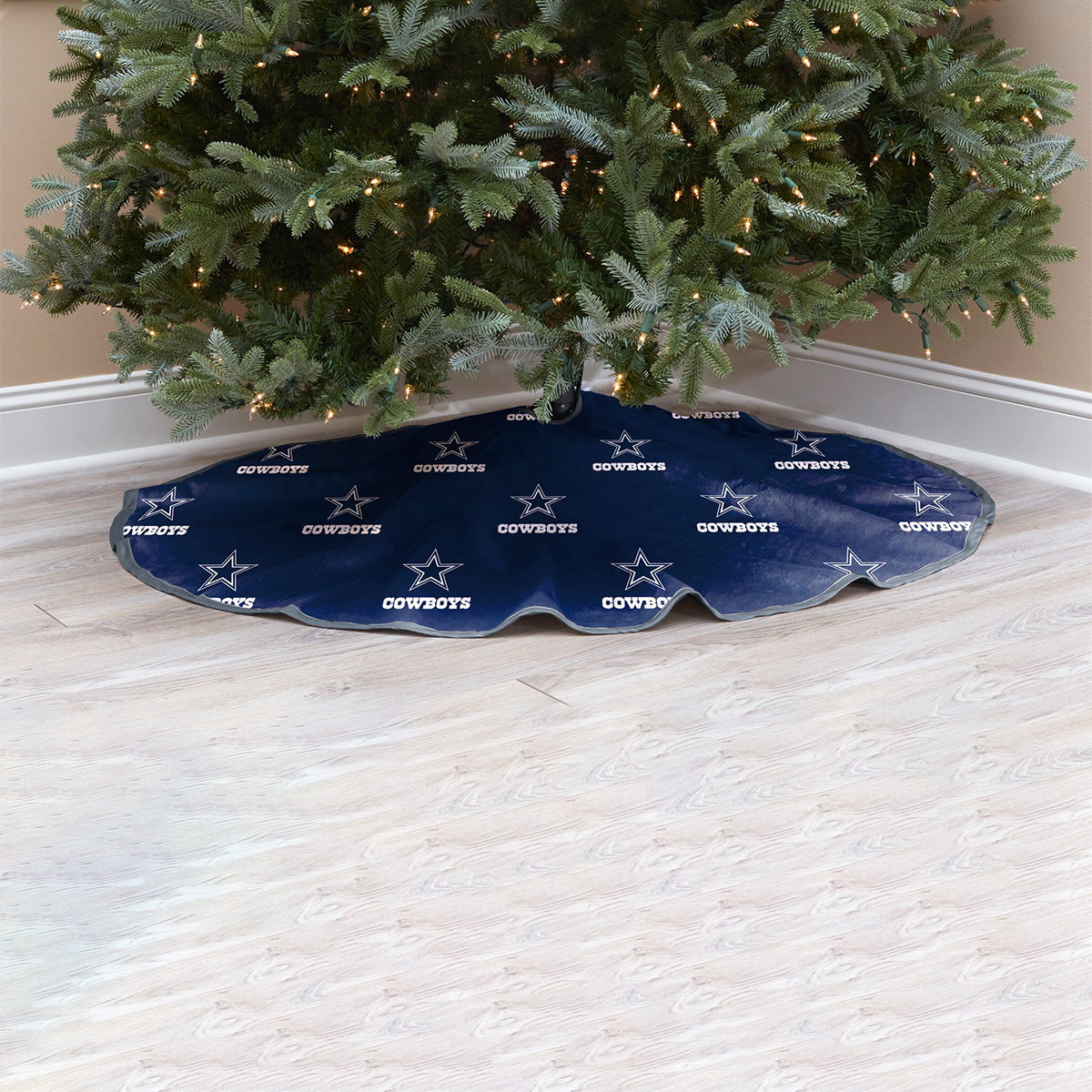 NFL Tree Skirt - image 23