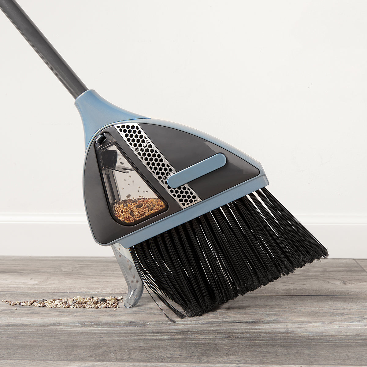 Vacuum Broom - image 4