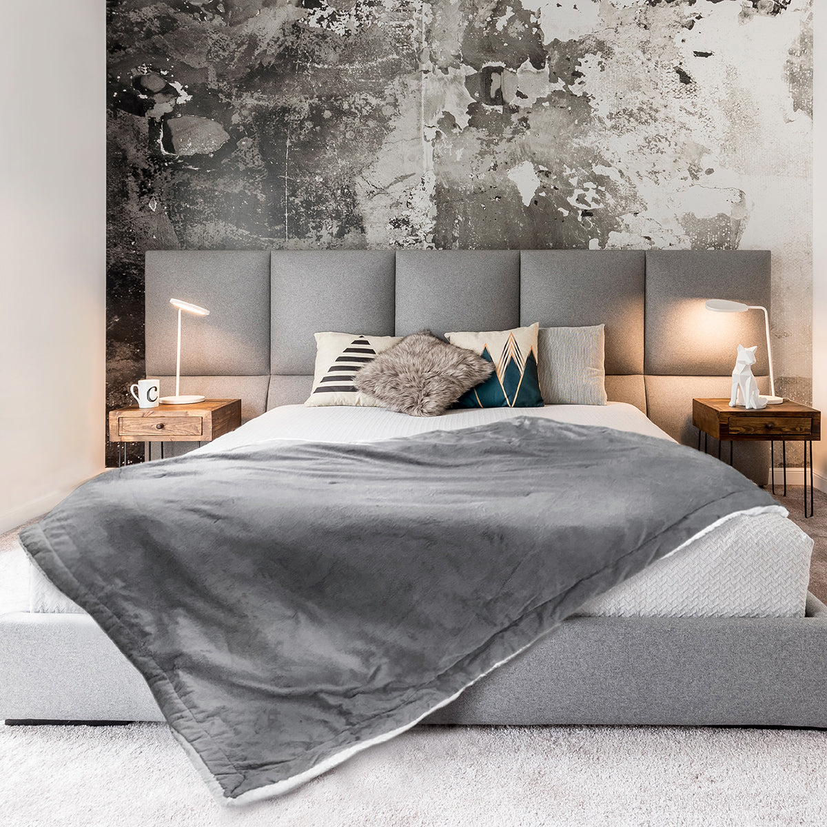Weighted Heated Throw - image 5