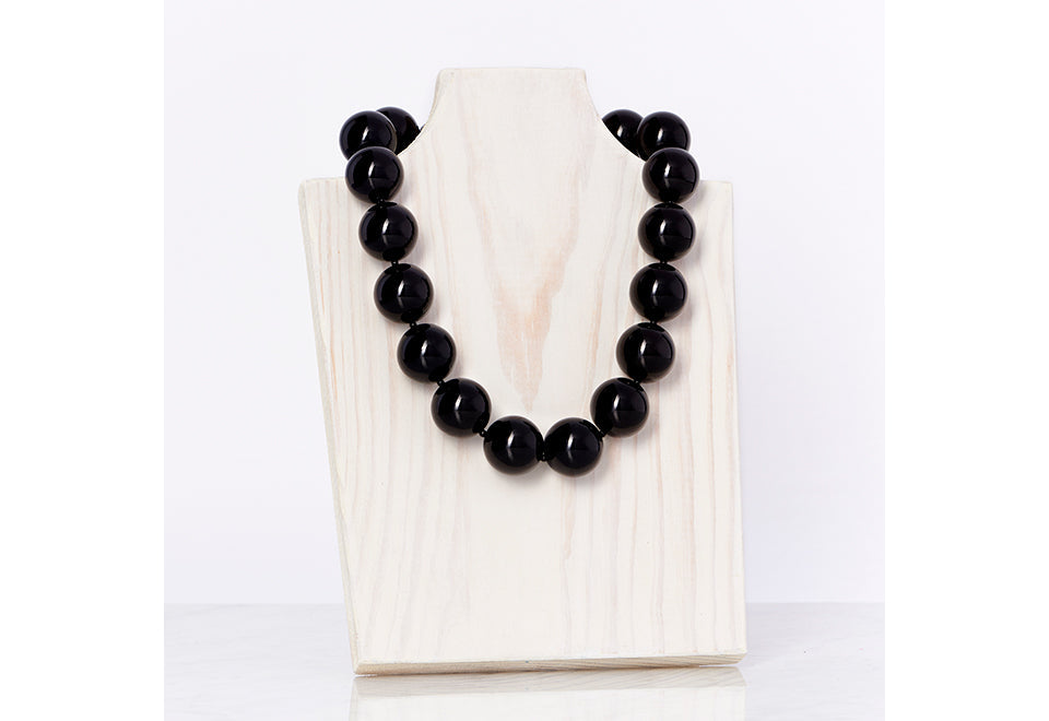 Hot Girls Pearls Cooling Pearl Necklace - image 6