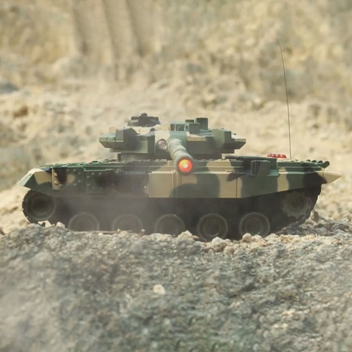 RC Battle Tanks (Set of 2) - image 6