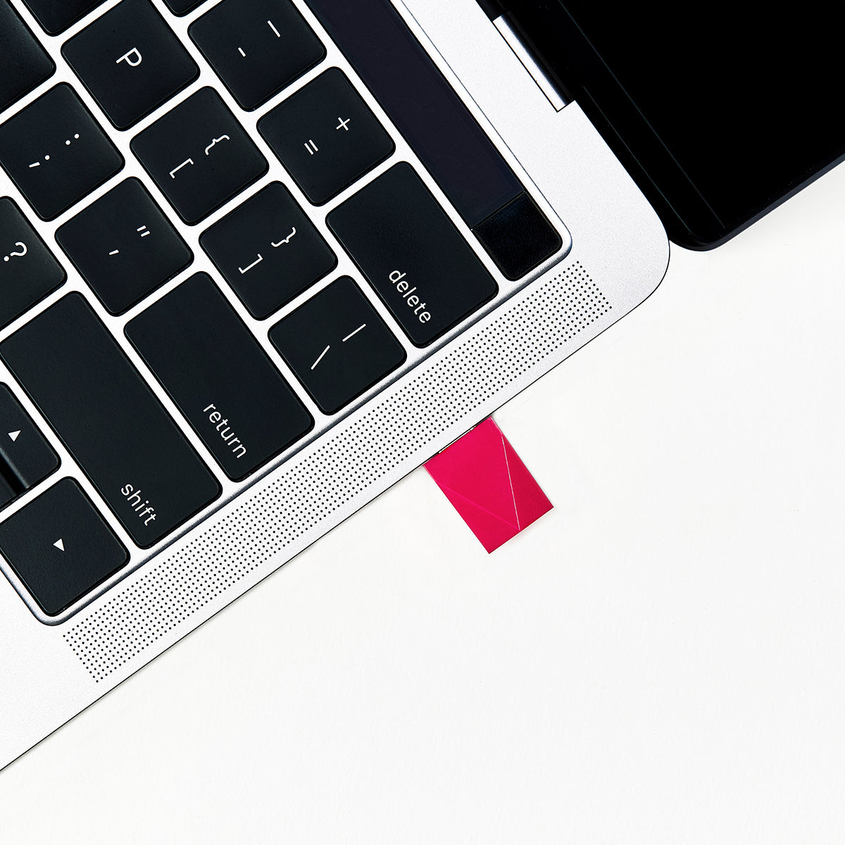 iPad-to-Monitor Adapter - image 5