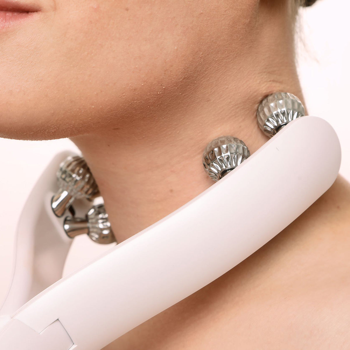 3-in-1 Face Lift Roller - image 3
