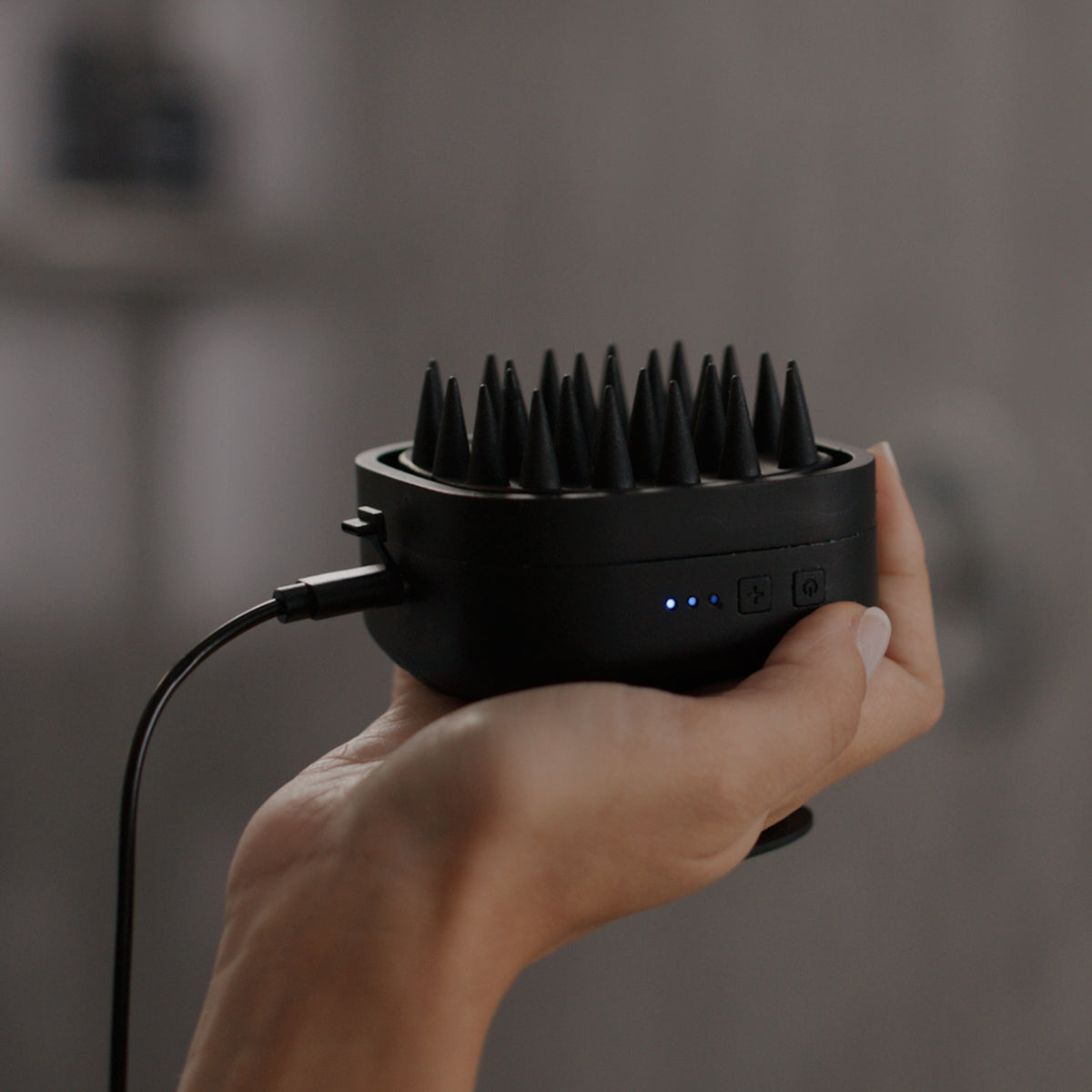 Sonic Scalp Massaging Scrubber - image 6