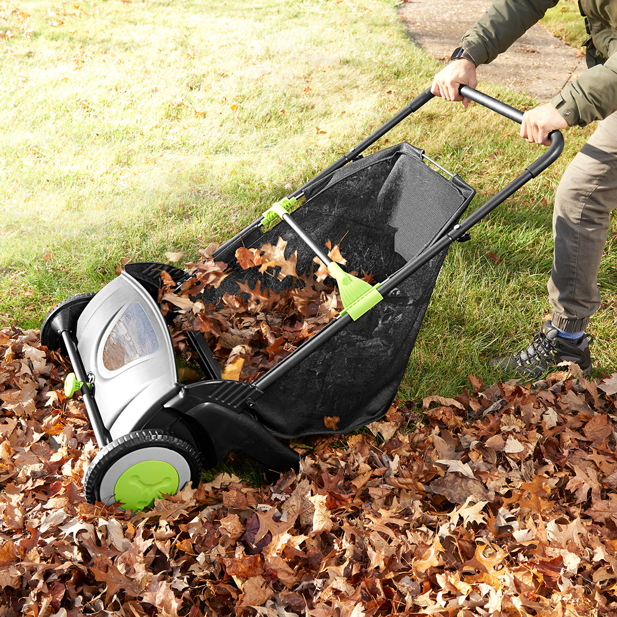 21'' Manual Lawn Sweeper