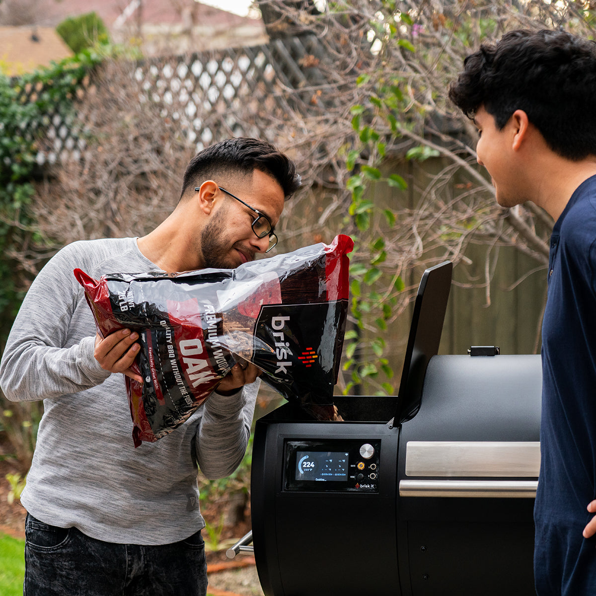 Premium Oak Wood Pellets for Smart Wood Pellet Smoker Grill