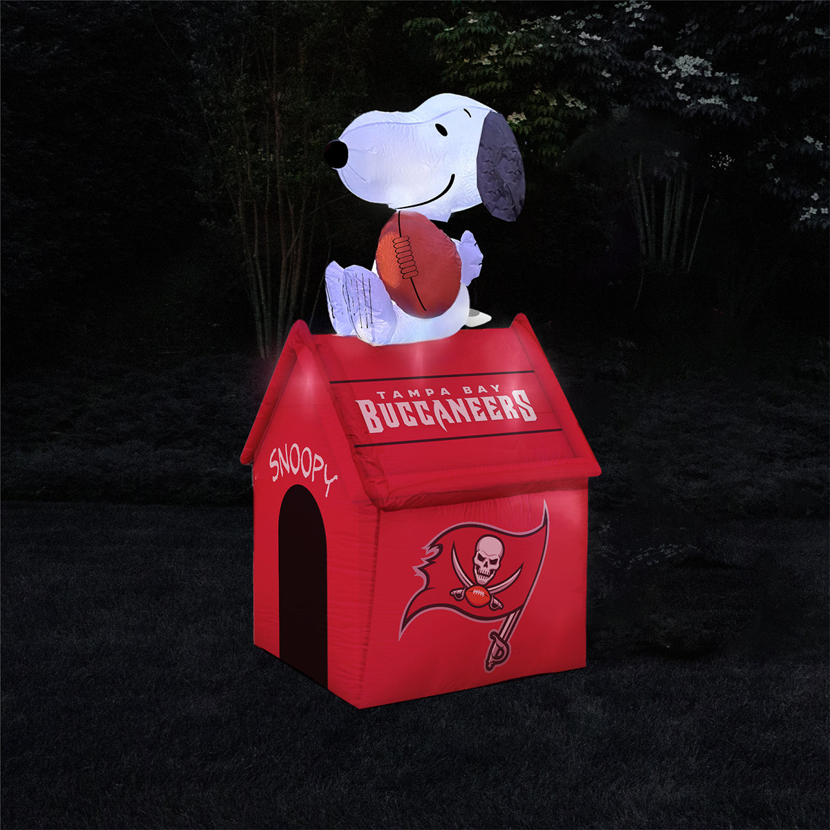 NFL Inflatable Snoopy™ Doghouse - image 115