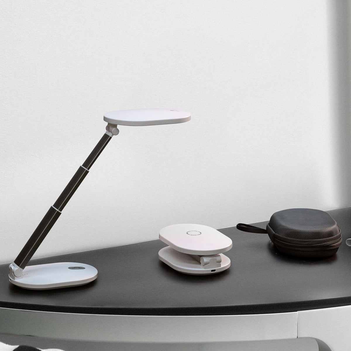 Rechargeable LED Tabletop Lamp - image 8