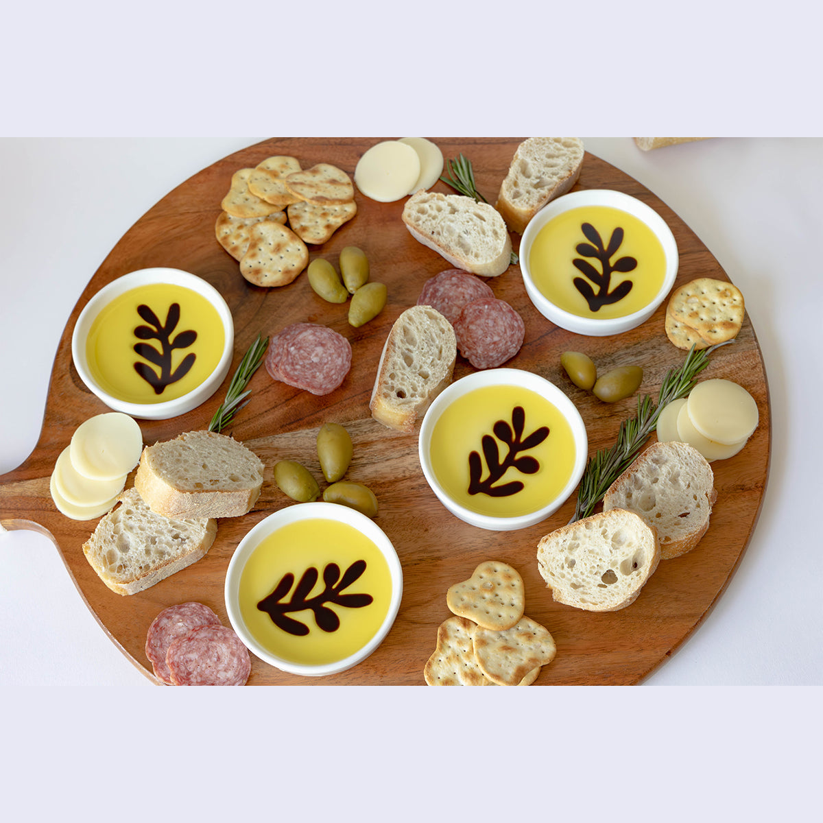 Charcuterie Board and 4-Piece Individual Dipping Set