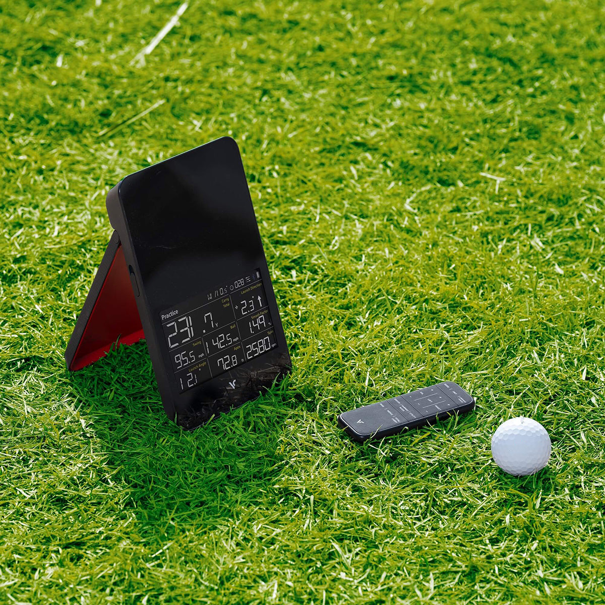 PRO Launch Monitor and 3D Driving Range Simulator - image 2